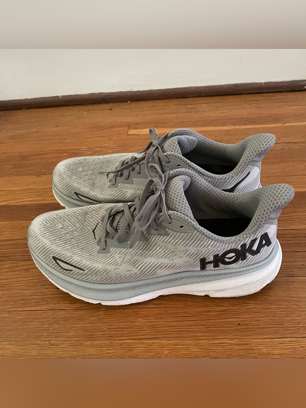 Hoka One One Men's Light Gray Athletic Running Shoes